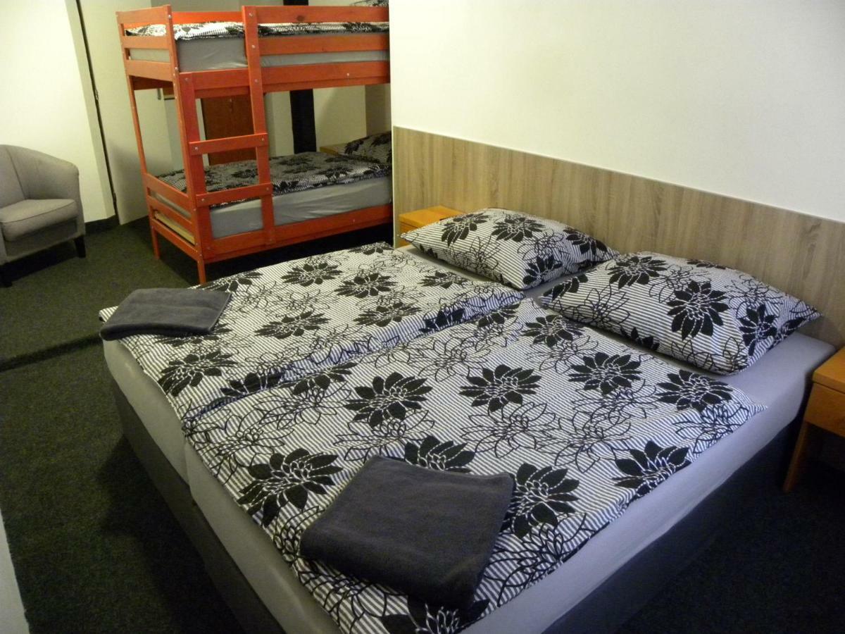 Penzion Karolina Lučany nad Nisou Extérieur photo